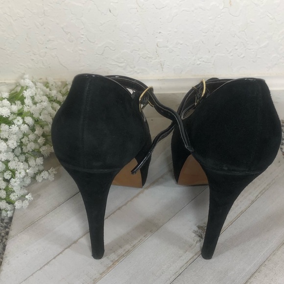 H by Halston Size 8 Suede Heels - Picture 2 of 3